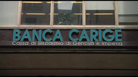 Carige, accordo coi sindacati: 680 uscite volontarie, 45 filiali chiuse