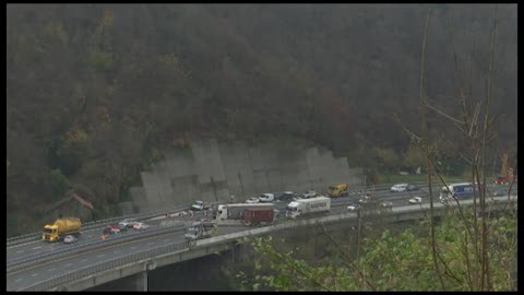 Riapertura A26, una corsia per senso di marcia sui viadotti Pecetti e Fado