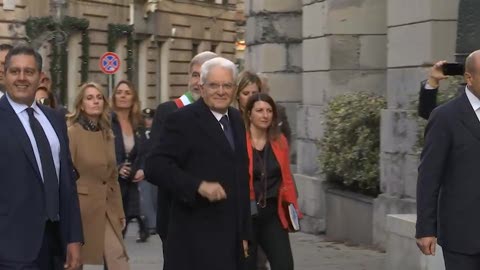 Il presidente Mattarella a Genova, il suo ingresso al teatro Carlo Felice