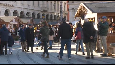 Mercatale, inaugurata a Genova la terza edizione fino al 23 dicembre a De Ferrari