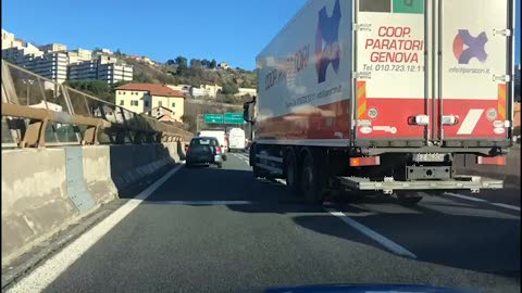 Cantiere in A7, traffico bloccato da Genova verso Milano 