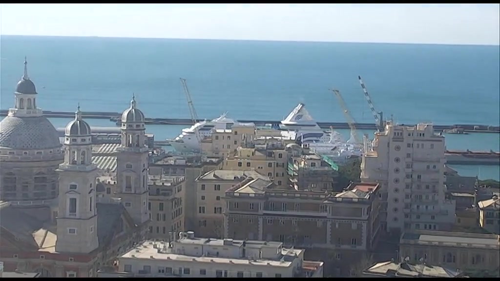 Coronavirus, passeggero positivo in Tunisia: nave in isolamento a Genova