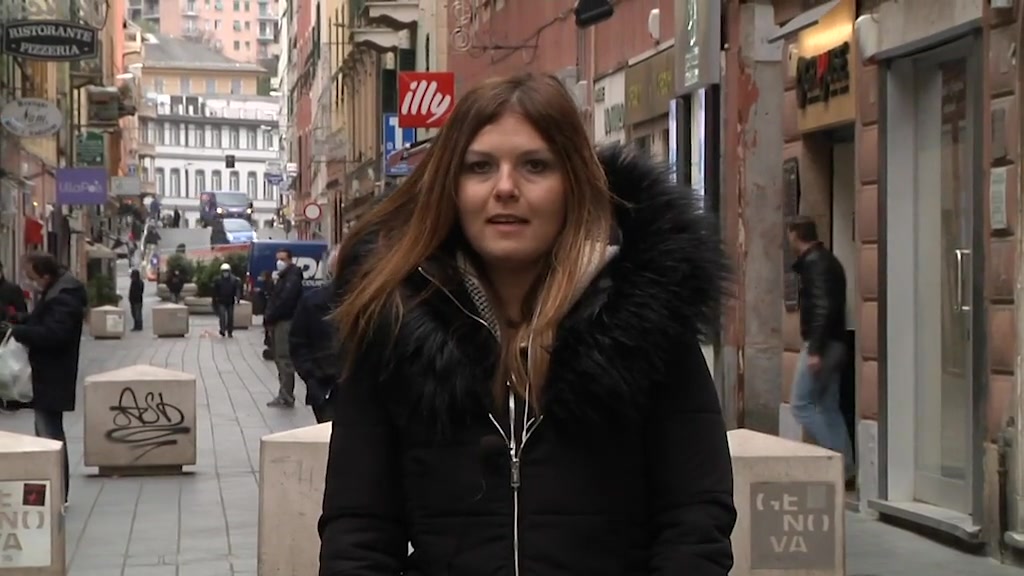 Coronavirus, i controlli della Polizia Locale in via Sestri a Genova