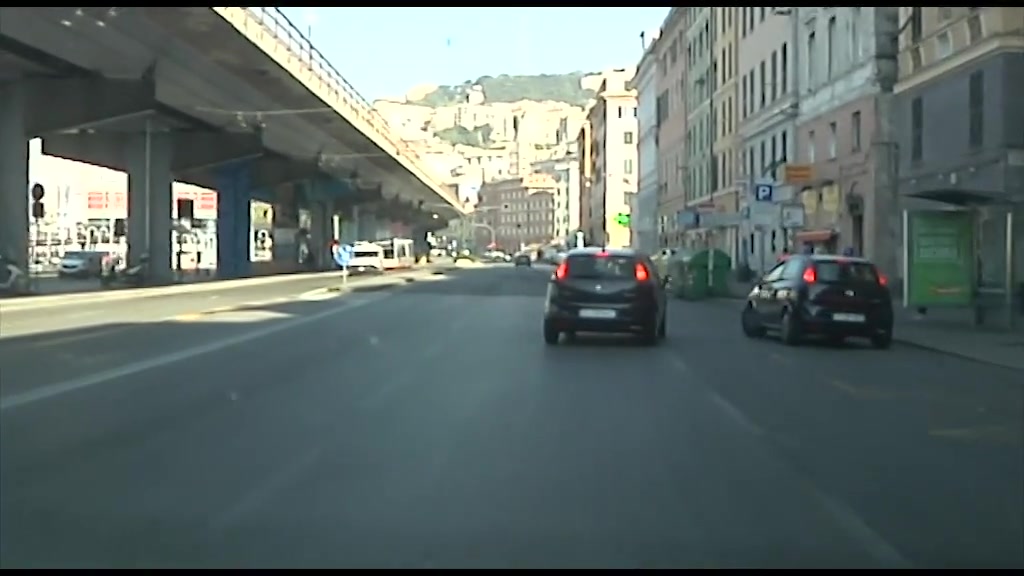 Pasqua blindata, i controlli in città a Genova con i carabinieri e la polizia locale