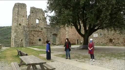 Nel borgo antico di Castelnuovo Magra si proteggono gli anziani dal Coronavirus