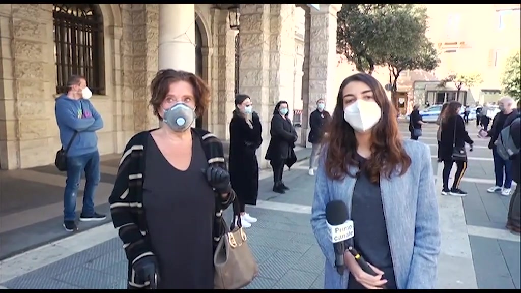  Bar e ristoranti riaperti solo a giugno, a Savona in piazza va in scena la protesta 