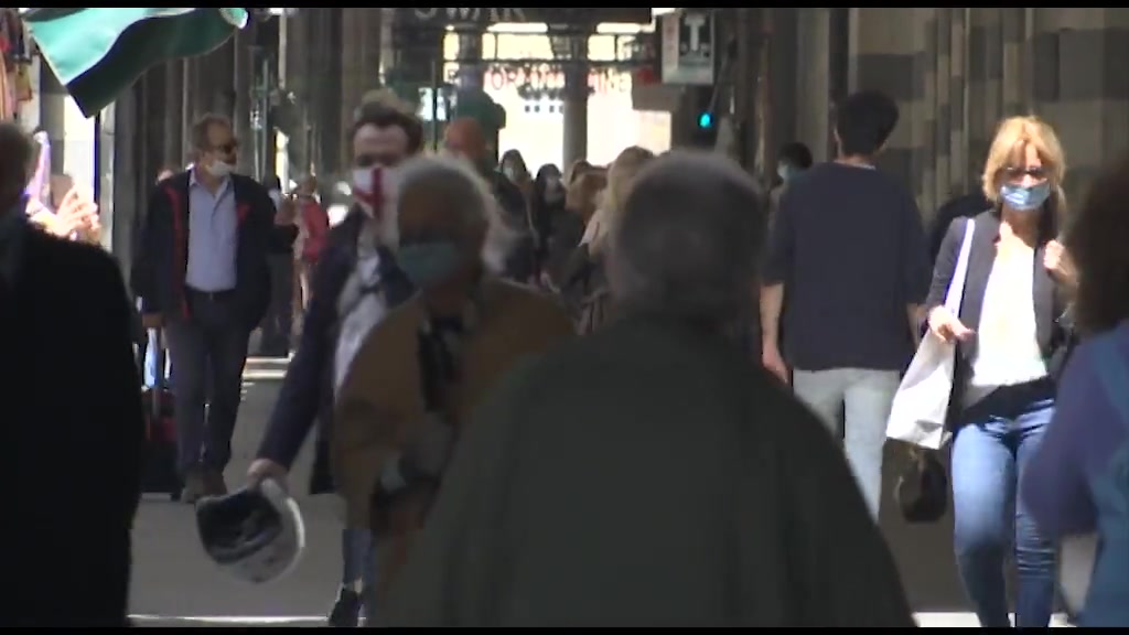 Coronavirus, a Genova la riapertura di bar e ristoranti 