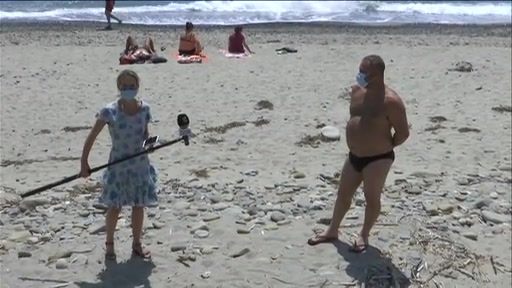 Sanremo, la protesta in spiaggia: 