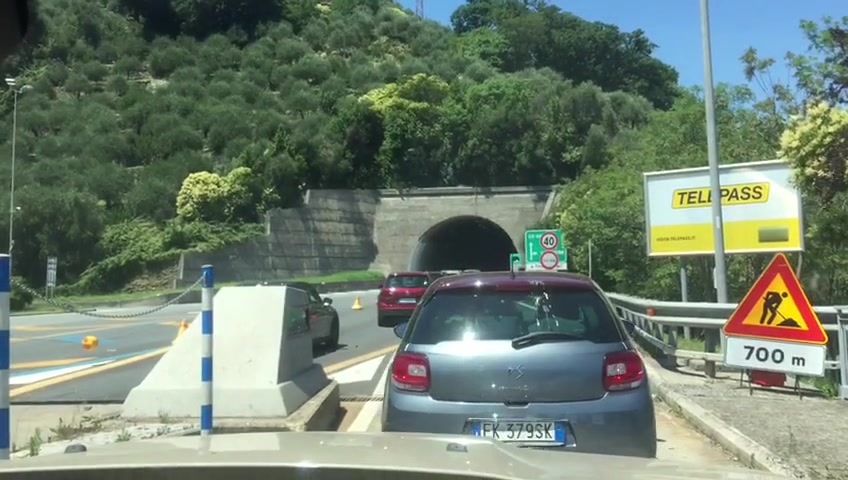 Cantieri code e disagi, in Liguria c'è anche il semaforo in autostrada 