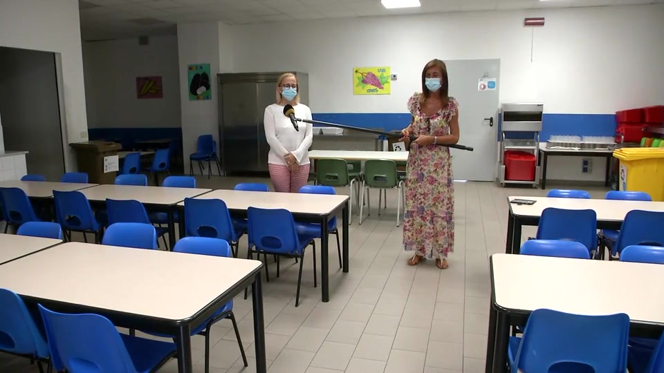 Scuola, in mensa banchi distanziati e nuovi turni 