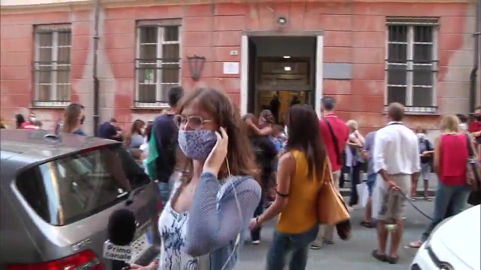 Scuola, suona la prima campanella dell'anno: gli studenti tornano in aula