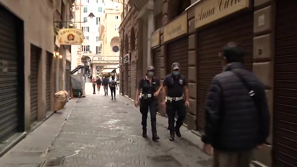 Mascherine obbligatorie nel centro storico genovese, commercianti: 