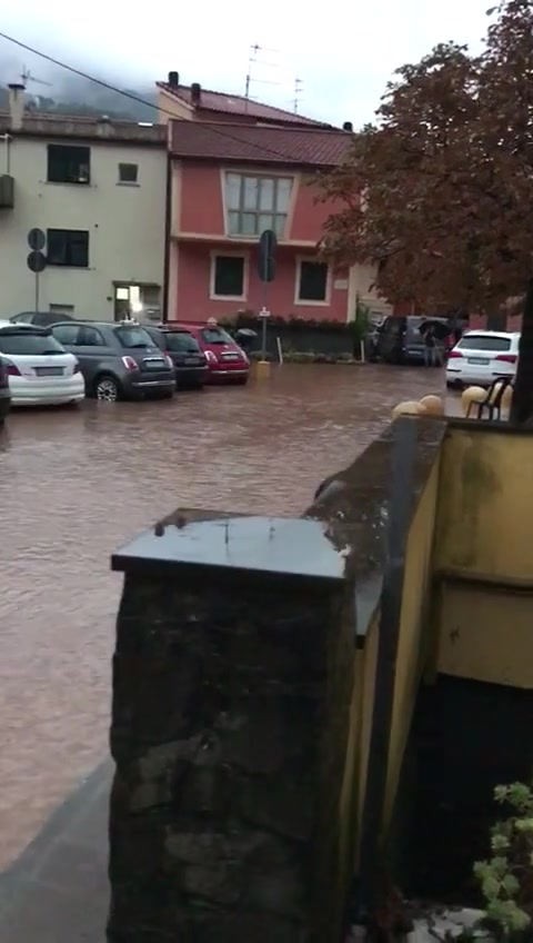 Frana a Casarza Ligure, 200 isolati nella frazione di Bargone