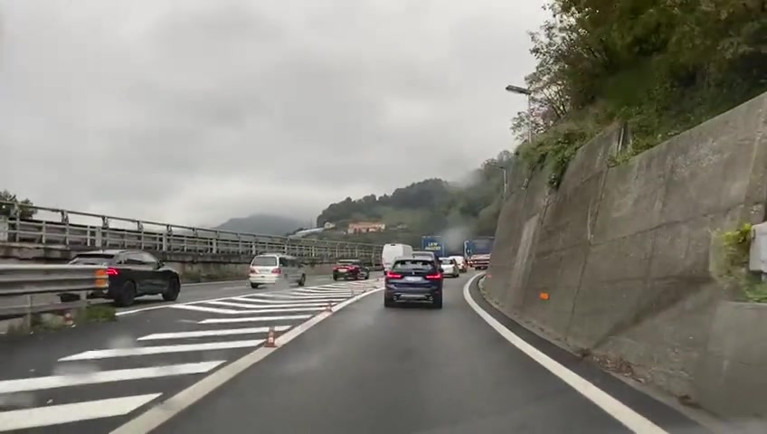 Autostrade in Liguria tra code e cantieri i disagi proseguono