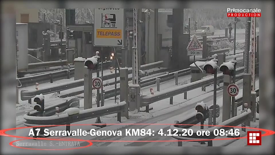 A7 in tilt per la neve, Autostrade mostra video incongruente per scaricare sui camionisti