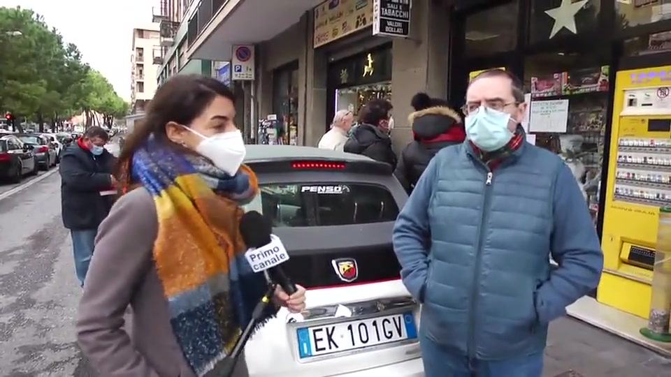 Vince un milione di euro al Millionday, folla di curiosi in tabaccheria a Savona