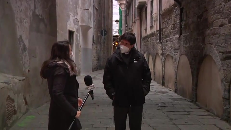 Il Natale nel centro storico di Genova tra spaccio e speranza