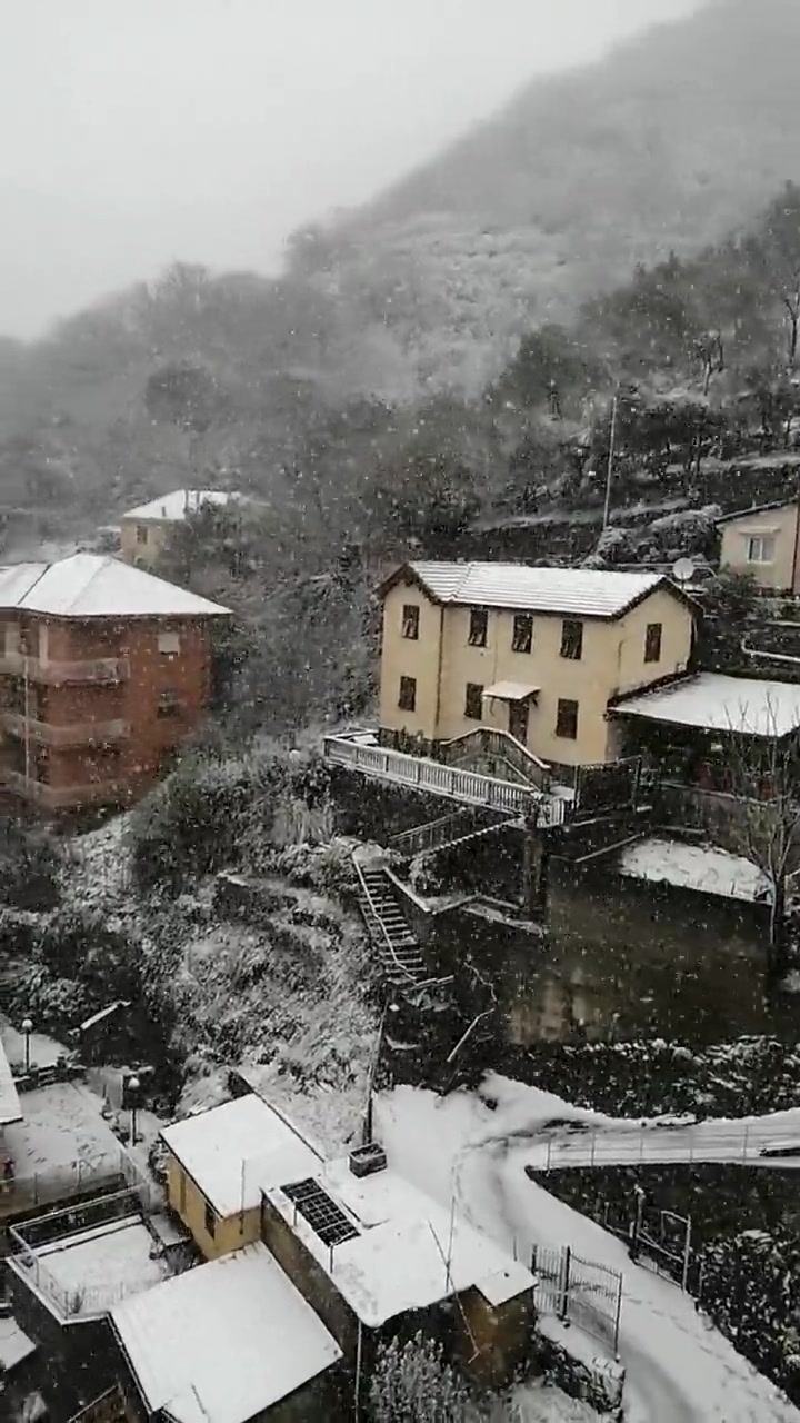 La neve in Liguria, i vostri video: Molassana alta