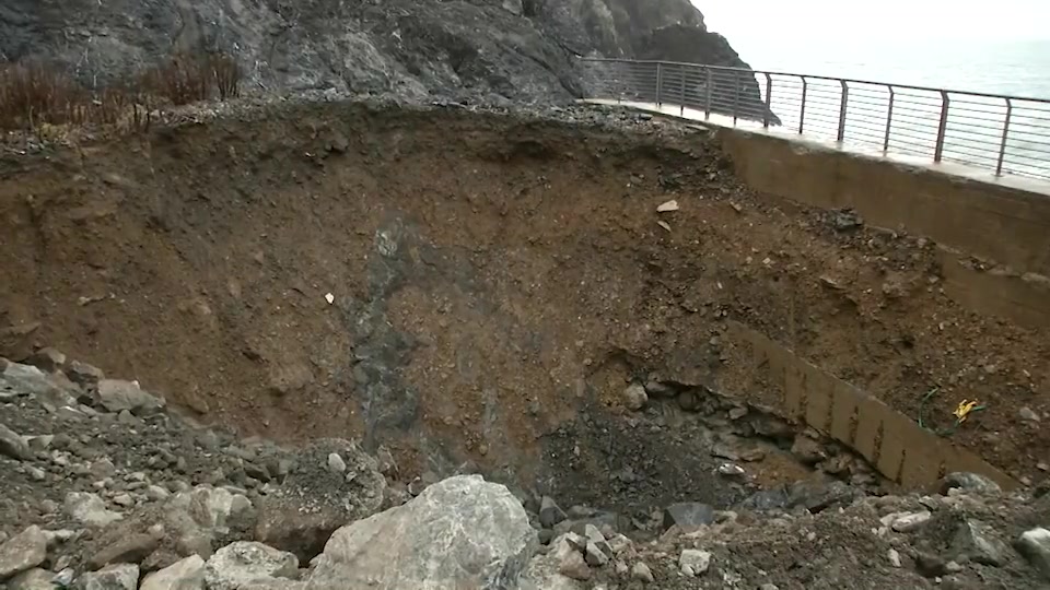 Bonassola, voragine lungo la ciclopedonale