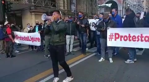 Ristoratori, la protesta itinerante a ranghi ridotti e malgrado la situazione di zona arancione