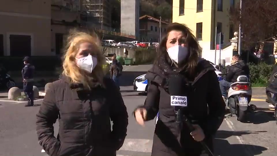 Crollano delle passerelle dal viadotto Bisagno a Genova, nessun ferito 