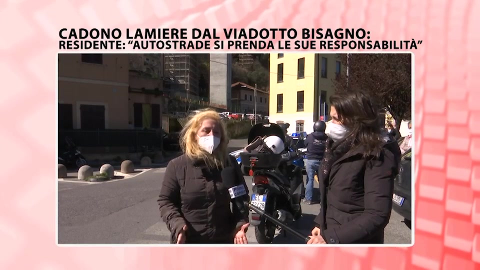 Onenews - Cadono lamiere dal viadotto Bisagno. Residente: 