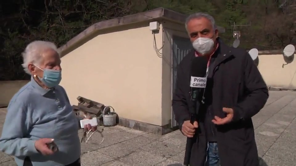  Genova, novantenne abitante sotto il viadotto Bisagno trova bullone e cerchione sul poggiolo