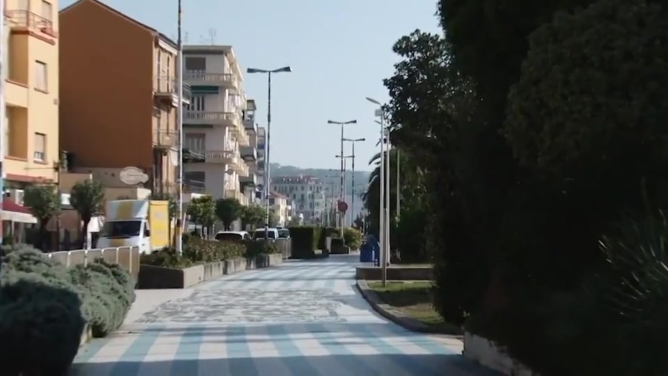 Covid, Savona nella morsa dei contagi: zona rossa e commercio ridotto all'osso