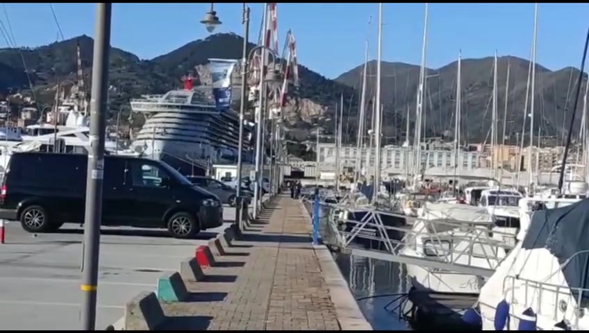 Genova, giallo alla marina di Sestri: rinvenuto in mare un cadavere