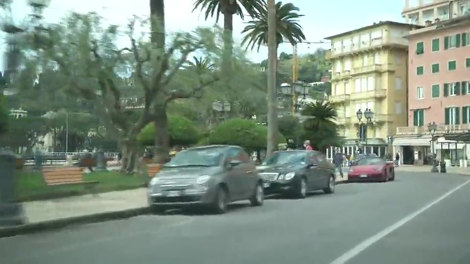 Pasquetta rossa, viaggio da Rapallo a Santa Margherita Ligure