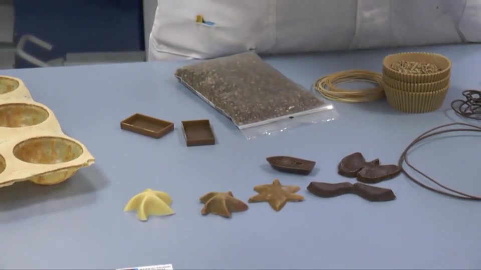 All'Iit il laboratorio delle nuove materie: da carciofi, origano e cioccolato le nuove plastiche