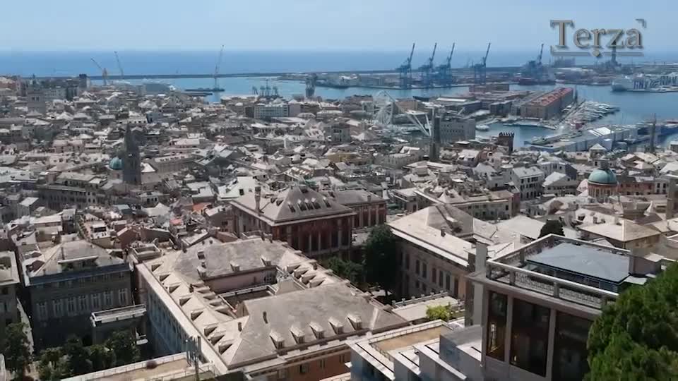 Il racconto di Genova, tappa 4: un mare di bombe