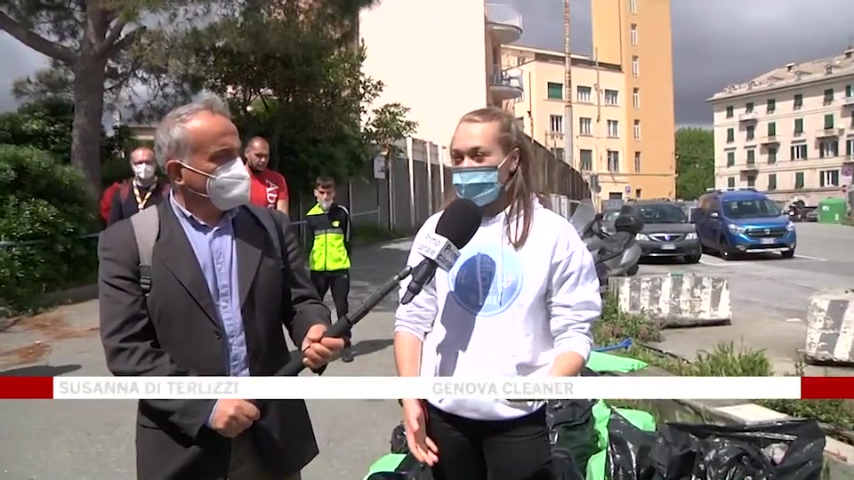 Genova Cleaner pulisce la spiaggia di Voltri: fra i rifiuti un mare di mascherine