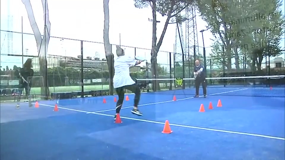 Padel che passione: tutti i segreti dello sport del momento