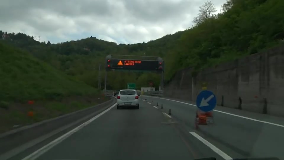 Caos Autostrade, riaprono i cantieri e ricominciano le code in A7, A10, A12