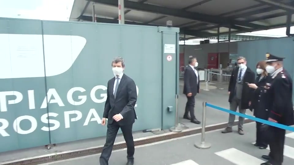 Il ministro Orlando in visita alla Piaggio Aerospace: 