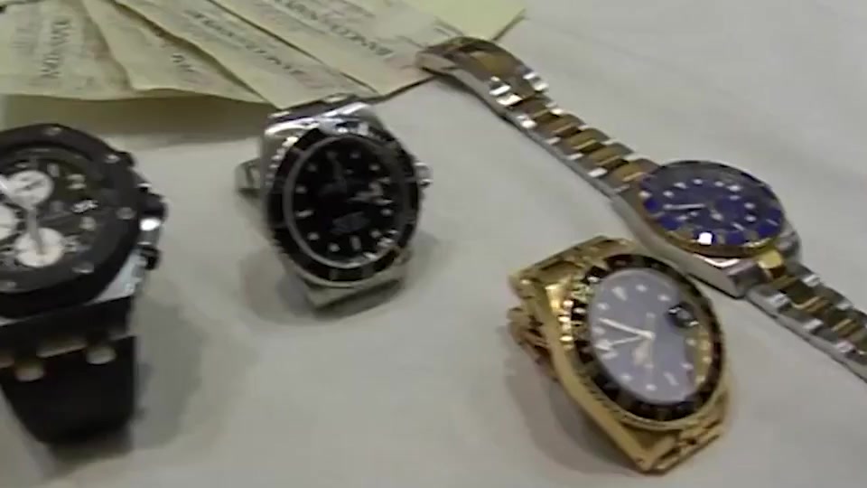 Genova, la banda di rapinatori dei Rolex è tornata in città