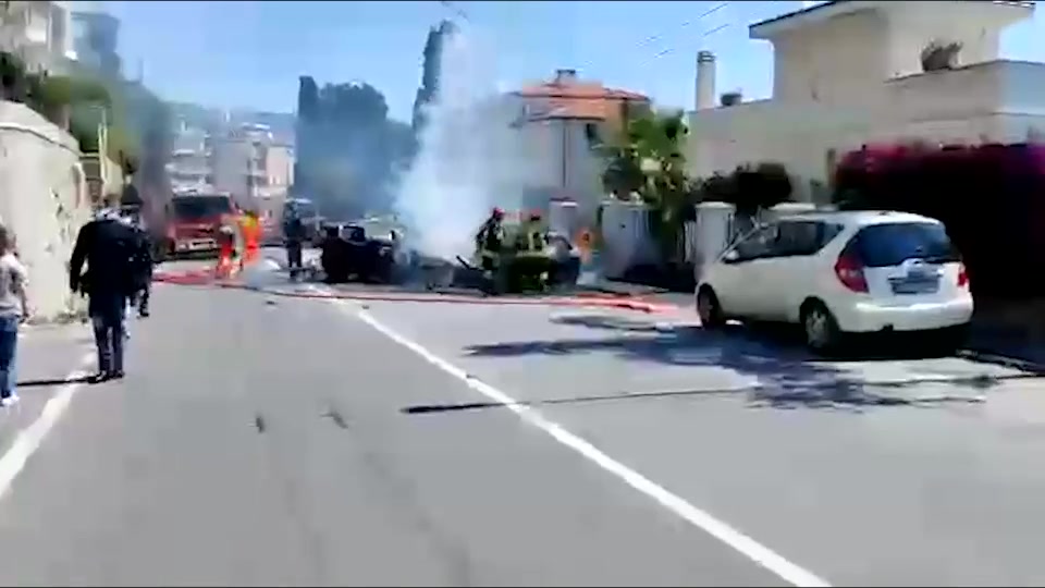 Sanremo, grave incidente mortale: 3 mezzi in fiamme