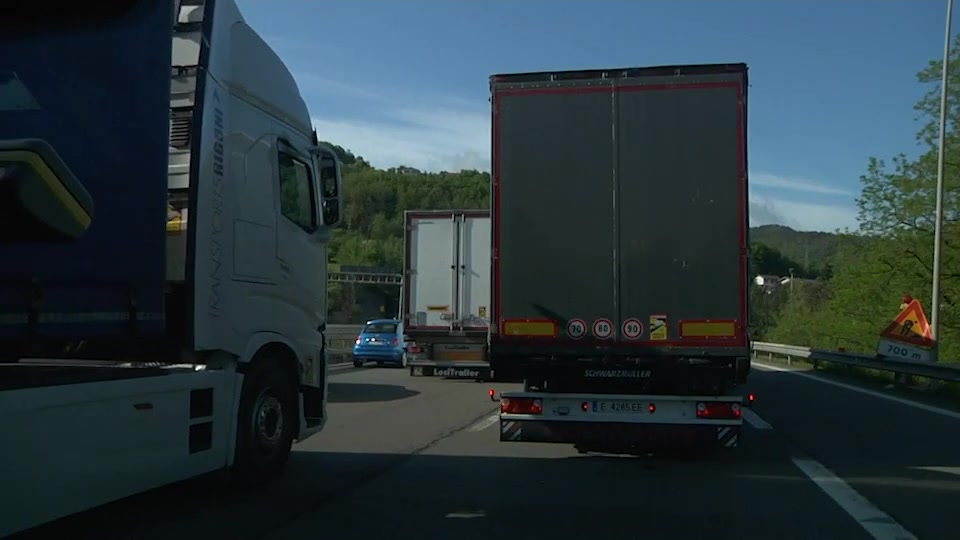 Caos autostrade, per le merci scricchiola anche l'alternativa treno: 