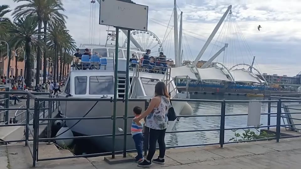 Due Giugno di rinascita, Genova ritrova i turisti: in coda all'Acquario e per un gelato