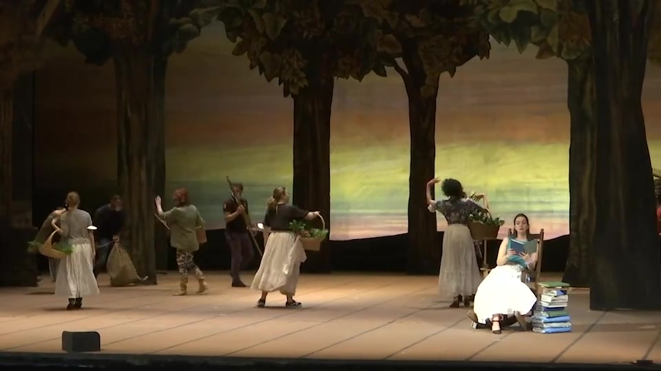 Al Carlo Felice "Elisir d'amore", con le coloratissime scenografie di Luzzati