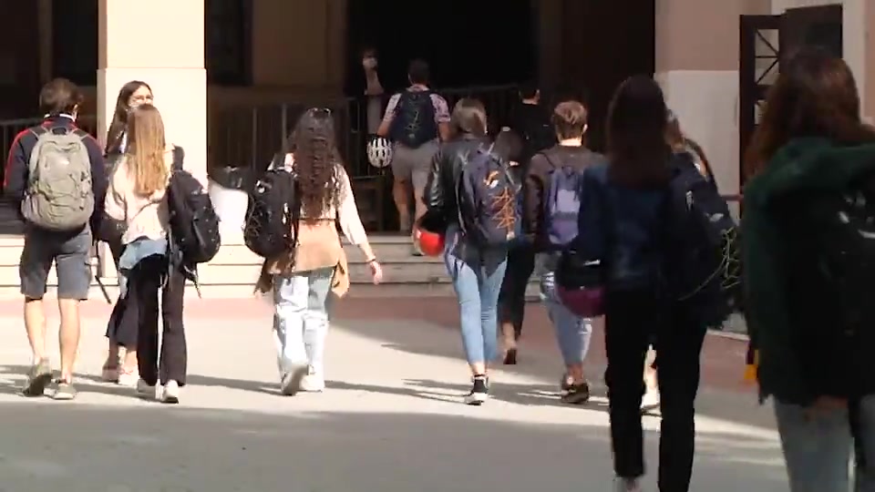 Maturità 2021, si parte: le reazioni e i commenti dei primi genovesi 