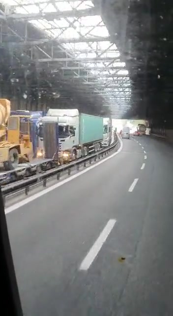 Caos autostrade, il blocco in ingresso a Genova Ovest