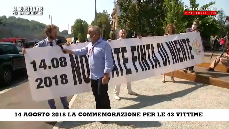 Tre anni dal Morandi, Crucioli con lo striscione: 