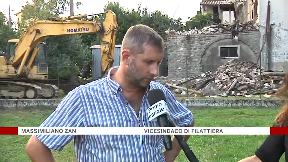 Filattiera, crolla edificio di due piani per un'esplosione. Il vicesindaco: 