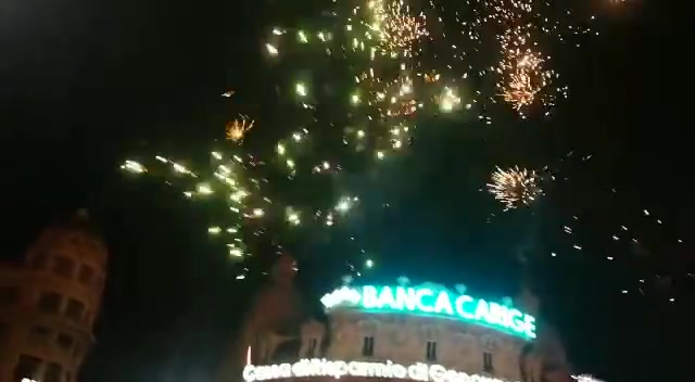 Genoa 128 anni, fuochi d'artificio a mezzanotte per il compleanno del Grifone