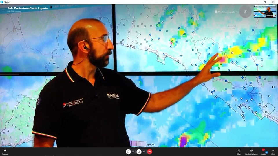 Allerta meteo, piogge intense nella notte a Campomorone, il fronte si sposta verso levante