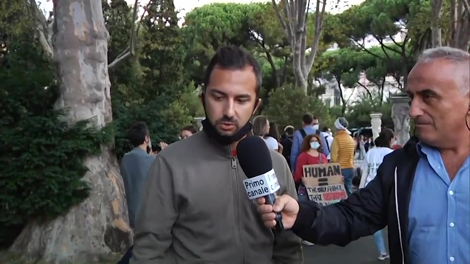 Fridays for future, a Genova i ragazzi tornano in piazza per salvare il pianeta