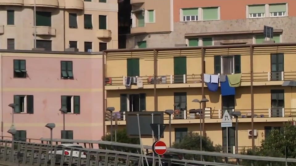  Genova, l'allarme degli inquilini di via Pescatori: 