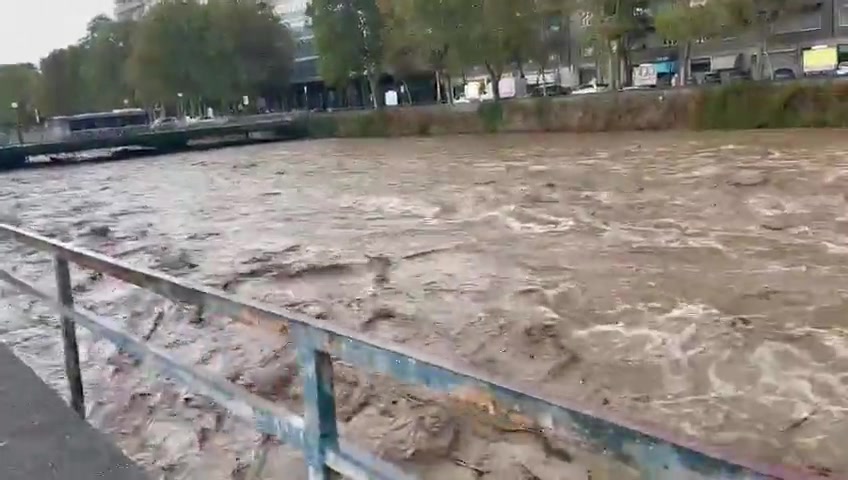 Allerta meteo, il livello del Letimbro a Savona sale pericolosamente